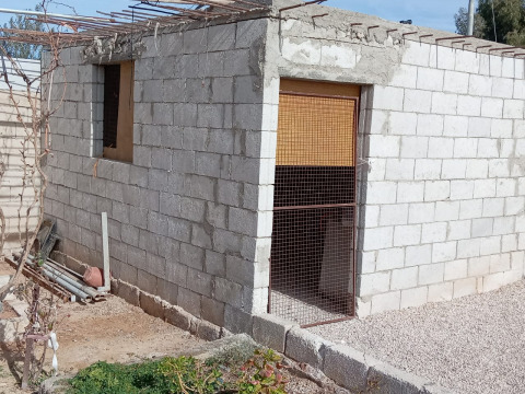 Mathayel, a devoted mother from Tafilah, needs help completing interior work on a new room and buying a 5 hob oven gas.