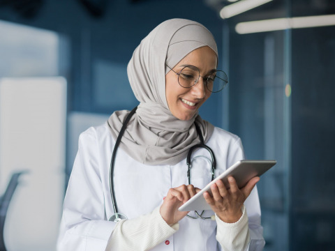 Support Sadeen in Covering Tuition and Housing to Stay in Medical School