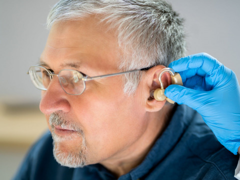 Jamal is in desperate need of hearing aids to return to everyday life after long years of suffering from hearing loss