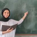 تمت مساعدة نسرين في ثلاث حملات وما تزال بحاجة إلى مساعدة في الفصل الأول من السنة الثالثة