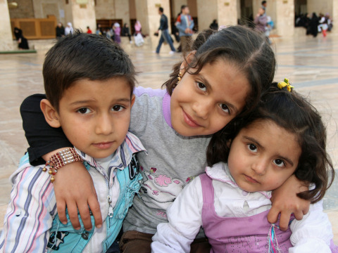 Alaa, a widow, fights to provide a dignified life for her five orphaned children after the sudden and tragic death of their father